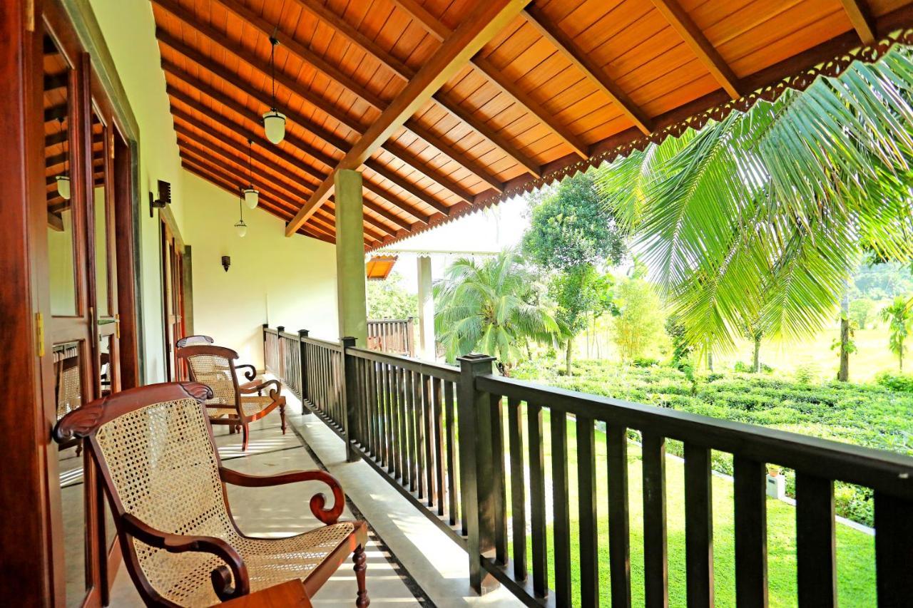 Villa Peacock Walahanduwa Екстериор снимка