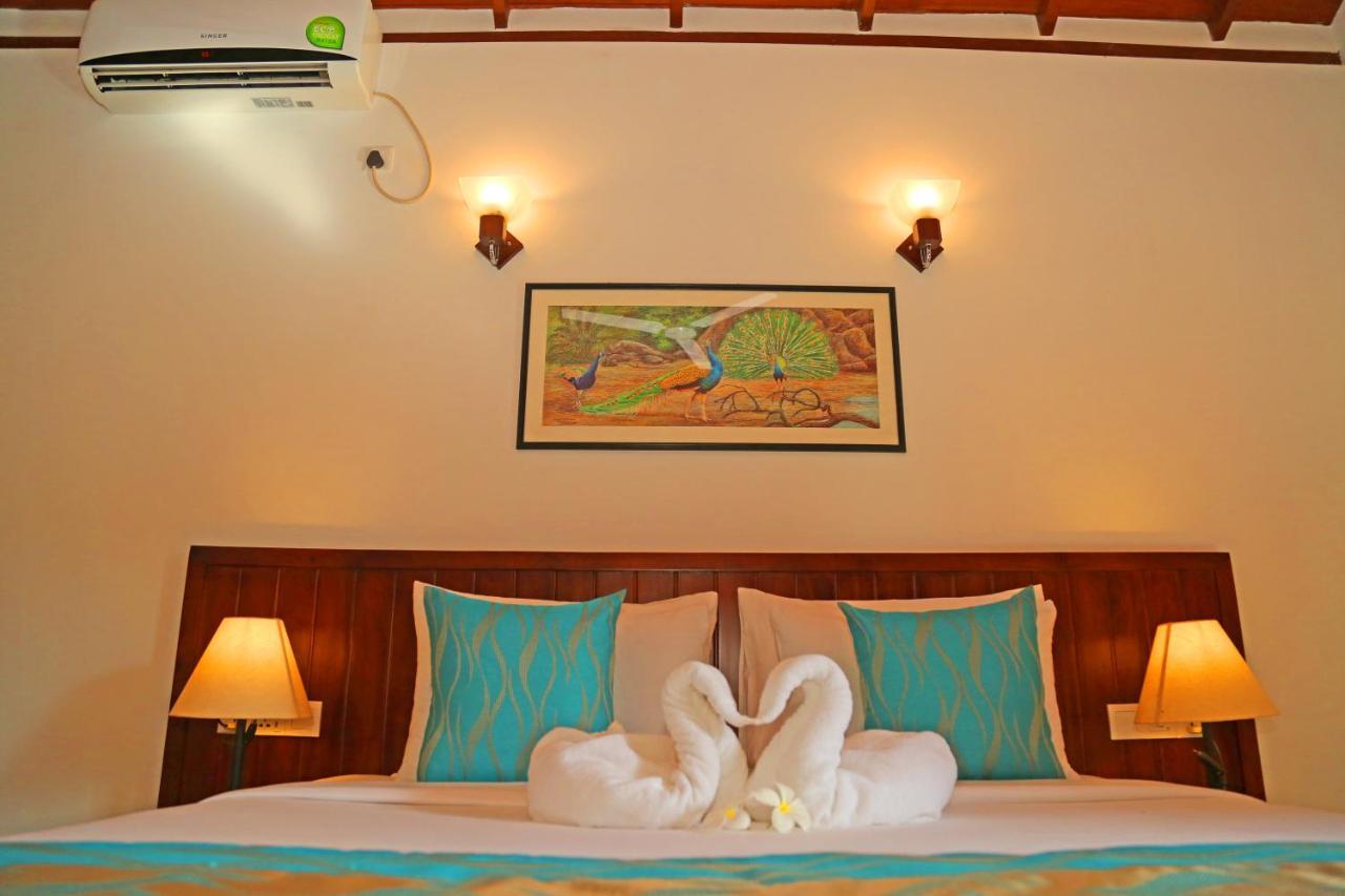 Villa Peacock Walahanduwa Екстериор снимка