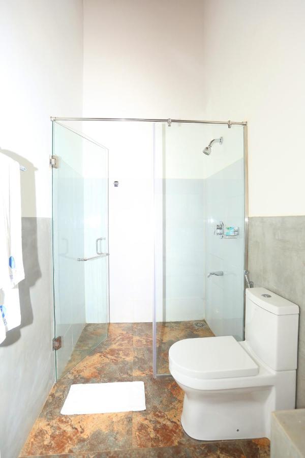Villa Peacock Walahanduwa Екстериор снимка
